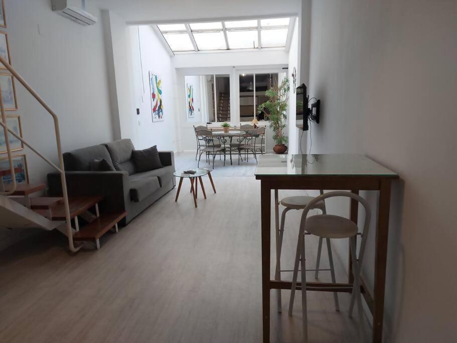 Duplex Center Parking Netflix Amazon Video Apartment Sevilla Bagian luar foto