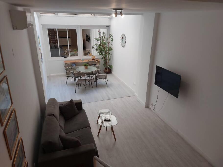 Duplex Center Parking Netflix Amazon Video Apartment Sevilla Bagian luar foto