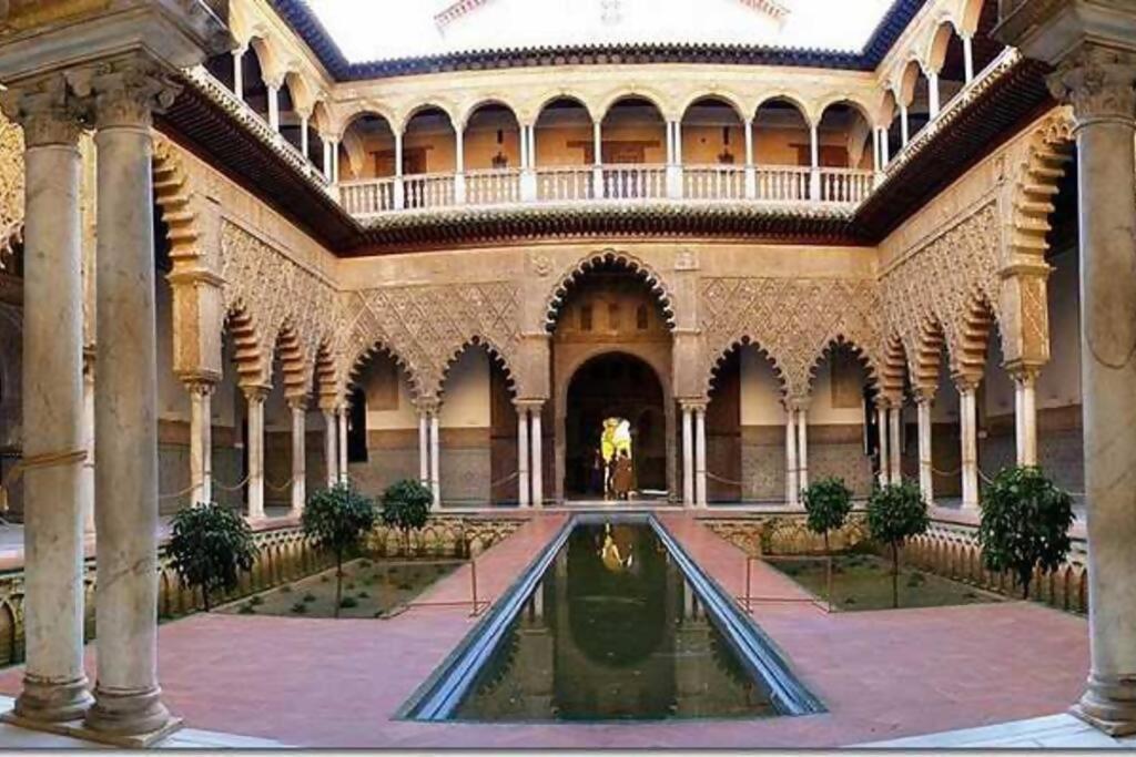 Duplex Center Parking Netflix Amazon Video Apartment Sevilla Bagian luar foto